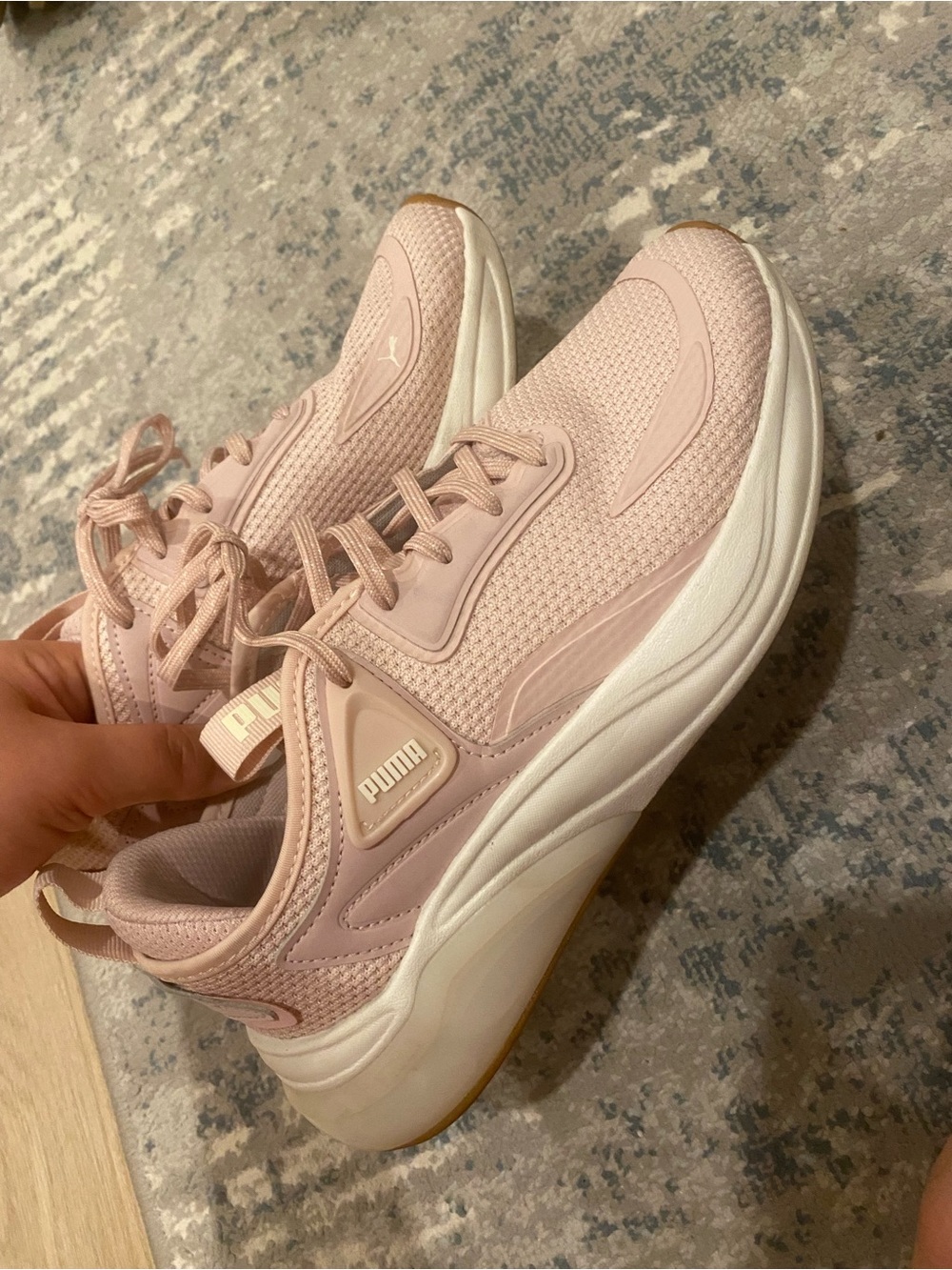 💕Puma Women's Soft-Cushion Pink Sneakers💕